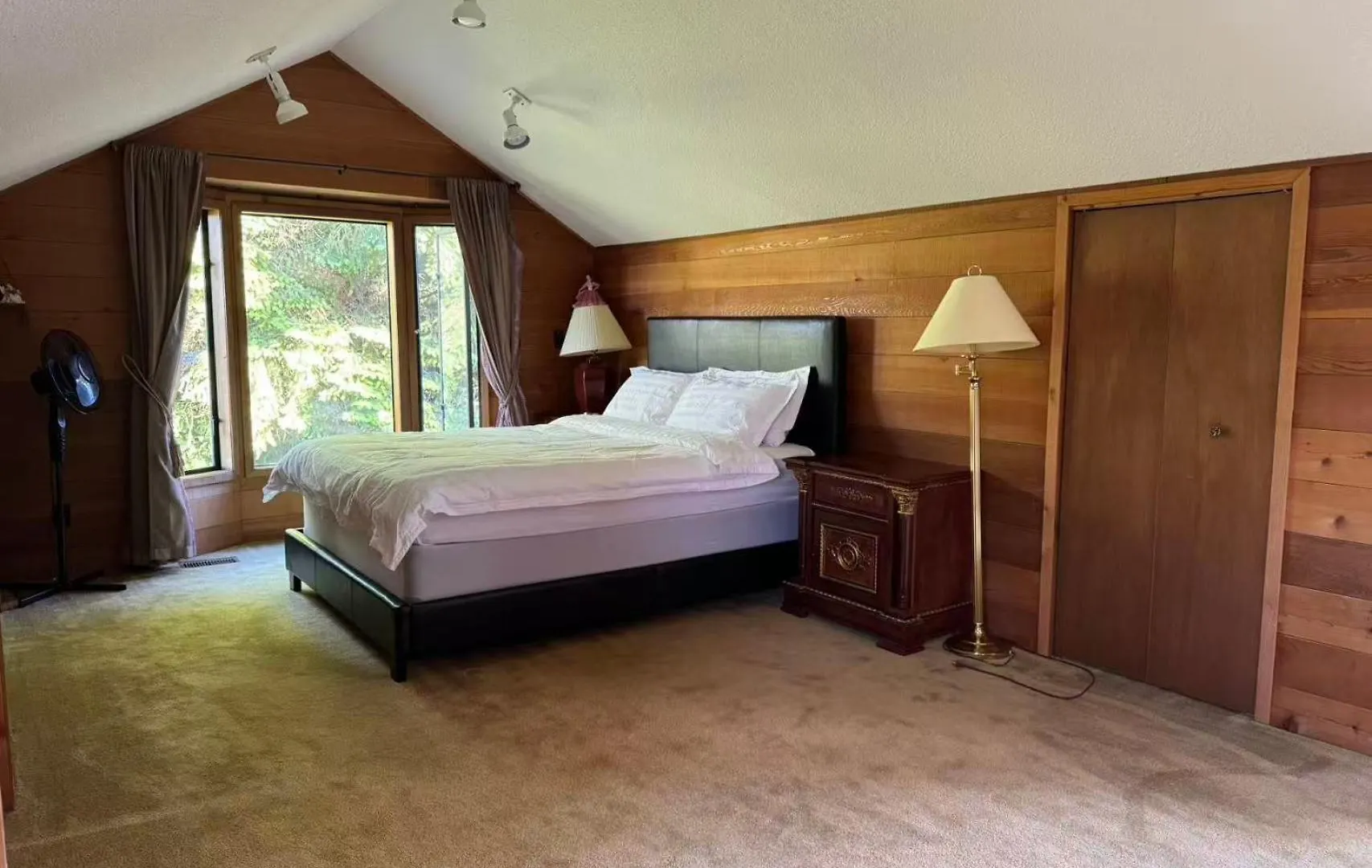 Jason House - Immaculate Suites In A Quiet Seaside Neighbourhood Near Uvic Victoria Guest house