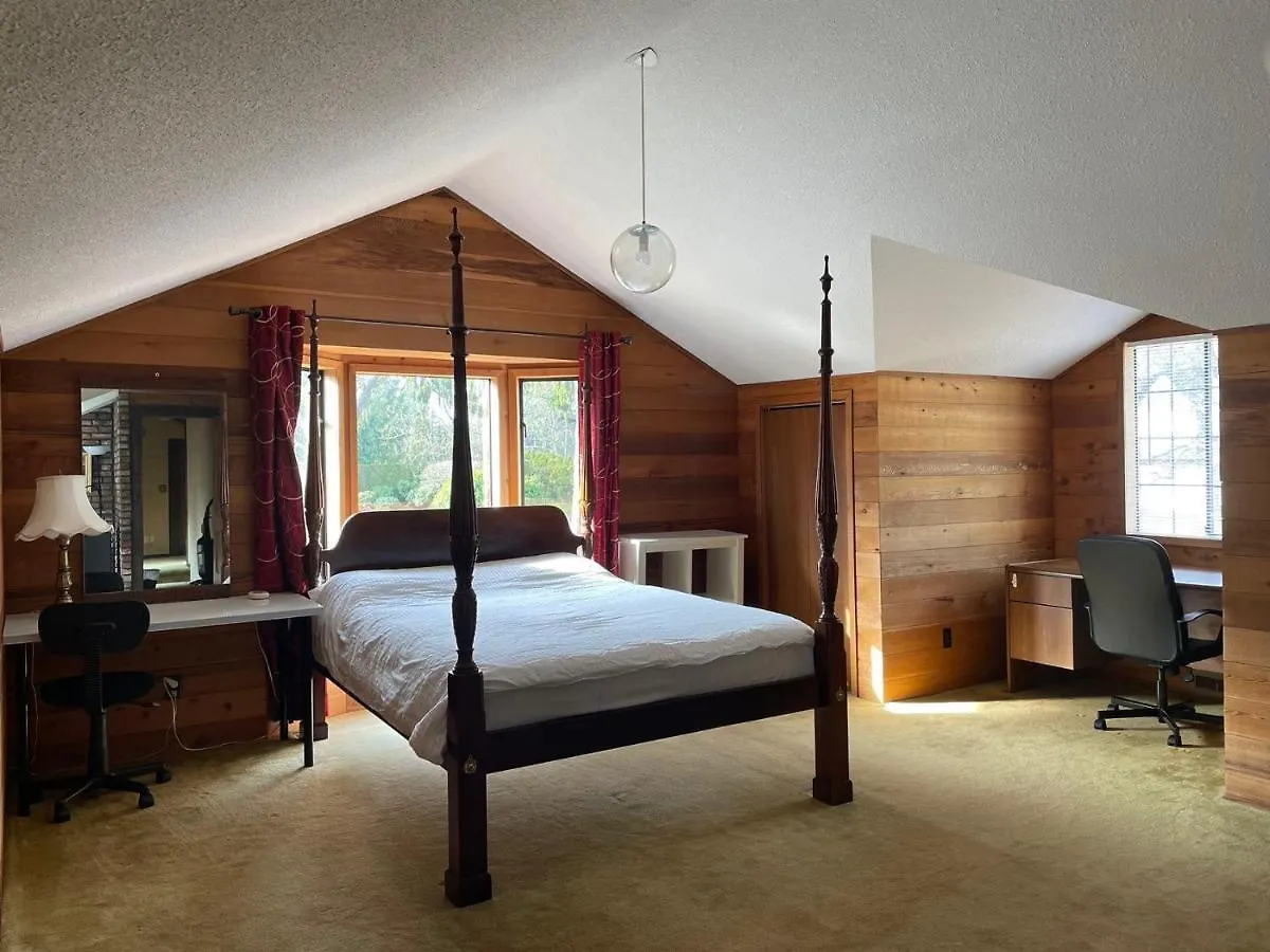 Jason House - Immaculate Suites In A Quiet Seaside Neighbourhood Near Uvic Victoria Guest house