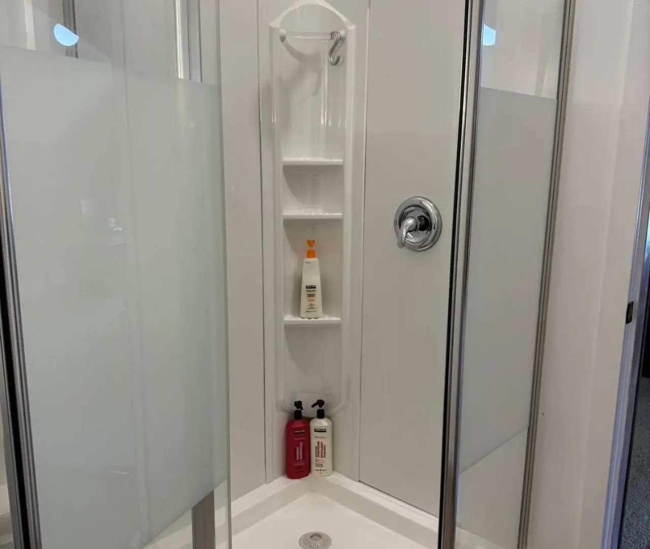 Gasthof Jason House - Immaculate Suites In A Quiet Seaside Neighbourhood Near Uvic Victoria Kanada